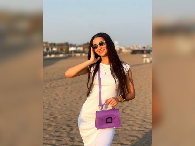 Why not cam2cam with XArinaX: Photography