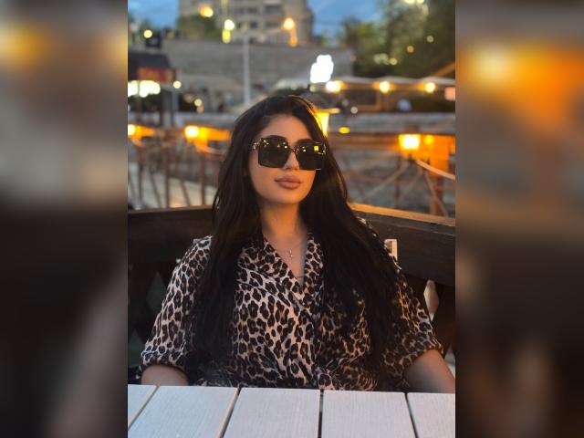 Adult chat with AnaysDivine: Nails