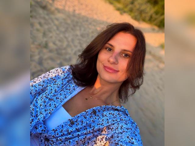 Welcome to cammodel profile for MiaPrestigo: Travel