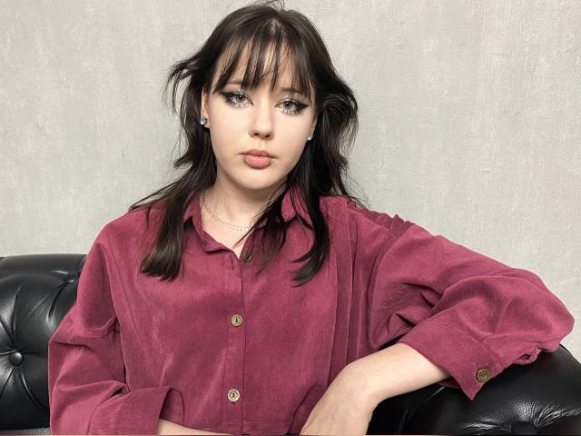 Welcome to cammodel profile for ArielM77: Nails