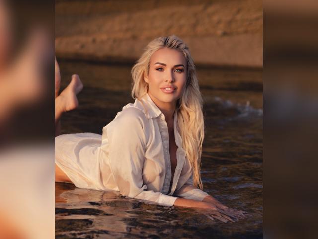 Adult chat with 000Lili: Ask about my Hobbies