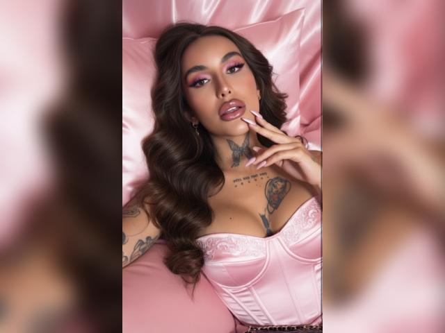 Adult chat with SanyaThompson: Exhibition