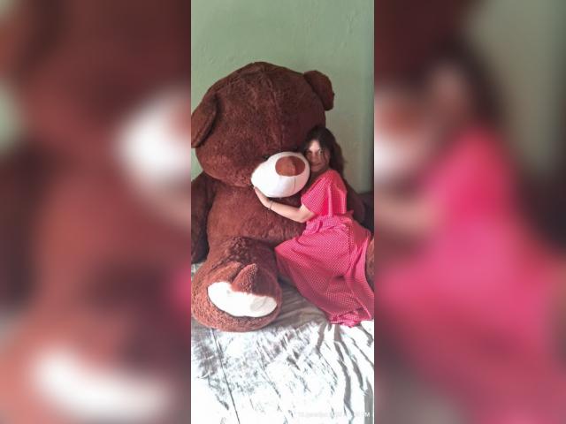 Welcome to cammodel profile for GoodWoman1: Outdoor Activities