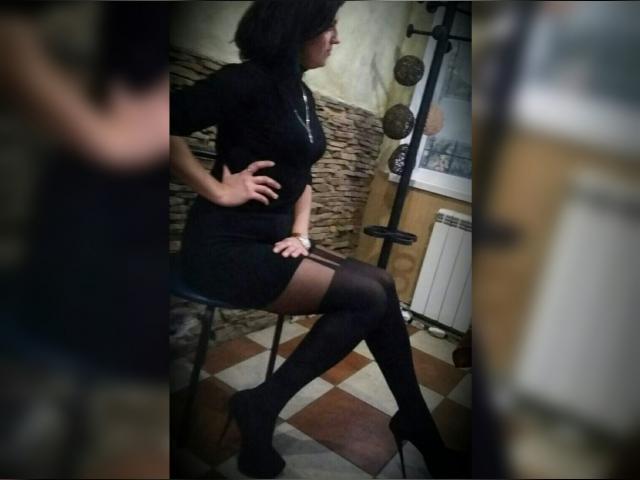 Why not cam2cam with Milana33