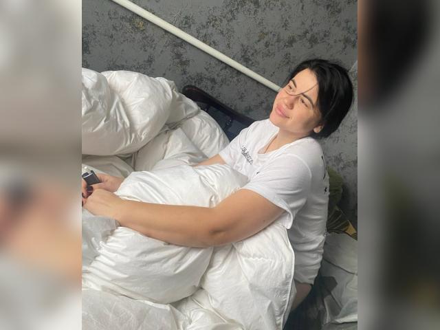 Why not cam2cam with KralyaGret