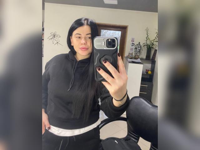 Adult chat with KralyaGret