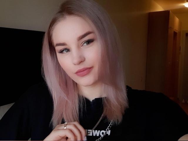 Connect with webcam model MollyV64: Ask about my other interests