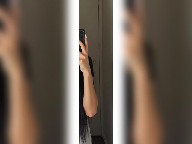 Adult webcam chat with KIRAZKIRA: Cooking