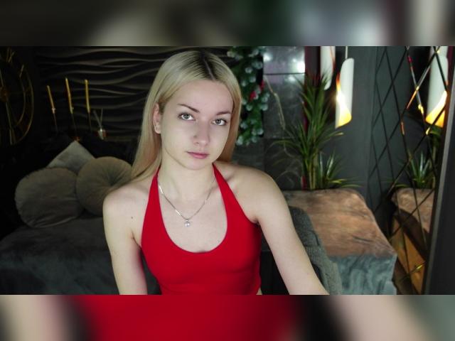 Welcome to cammodel profile for JessieCuti: Lingerie & stockings