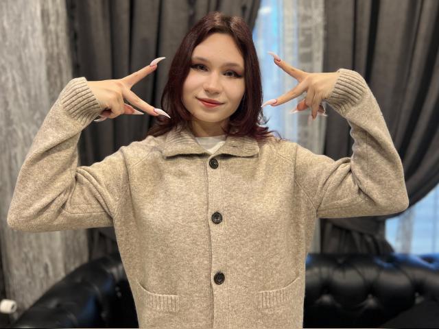 Adult webcam chat with PattyF77: Strip-tease