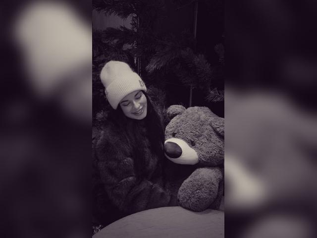 Welcome to cammodel profile for MoonriseGoddess: Cooking