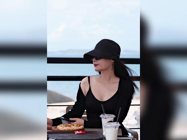 Adult chat with AbbySheila: Lingerie & stockings