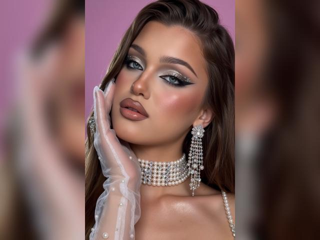 Welcome to cammodel profile for 00Lunaria: Ask about my Hobbies