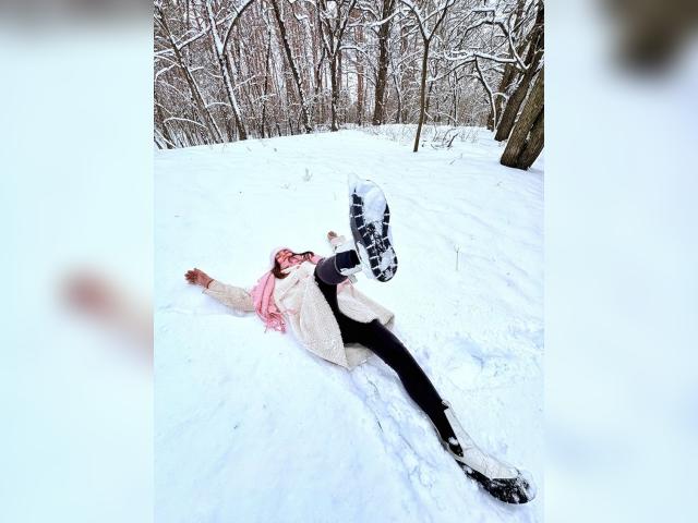 Welcome to cammodel profile for KIRAZKIRA: Conversation