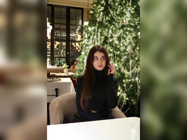 Welcome to cammodel profile for ShyLily: Outdoor Activities