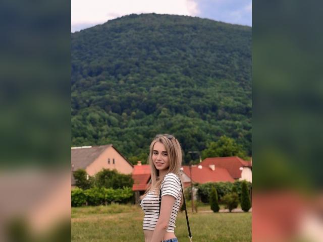 Adult chat with BlondeDaisy: Ask about my Hobbies