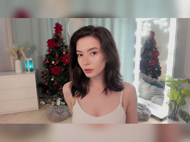 Welcome to cammodel profile for juliettaromani: Books/Reading