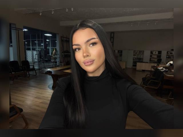 Adult chat with Hotgirl1: Lingerie & stockings