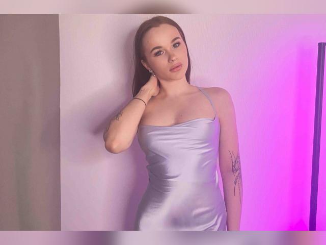 Why not cam2cam with AbigailForland: Outfits