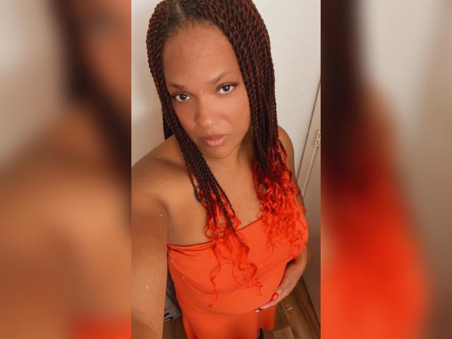 Adult chat with M4yH3m: Dancing