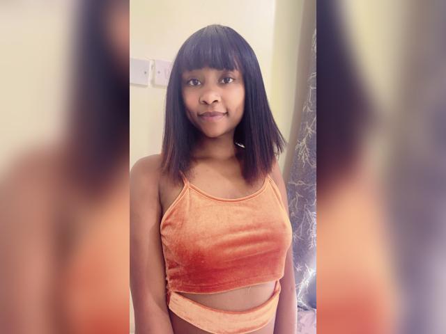 Welcome to cammodel profile for BlackEbonyTessi: Strip-tease