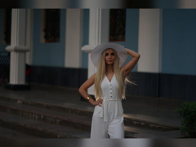 Adult chat with Fifa