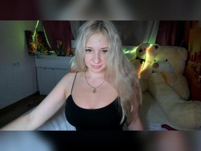 Find your cam match with EmillyMiller: Toys