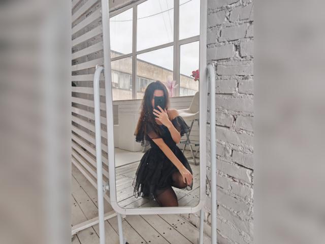 Why not cam2cam with BanyReid: Outfits