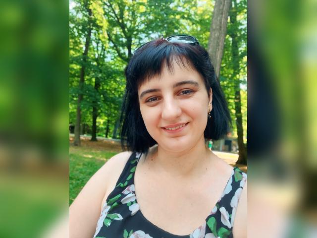 Why not cam2cam with JoyfulBrunette: Books/Reading