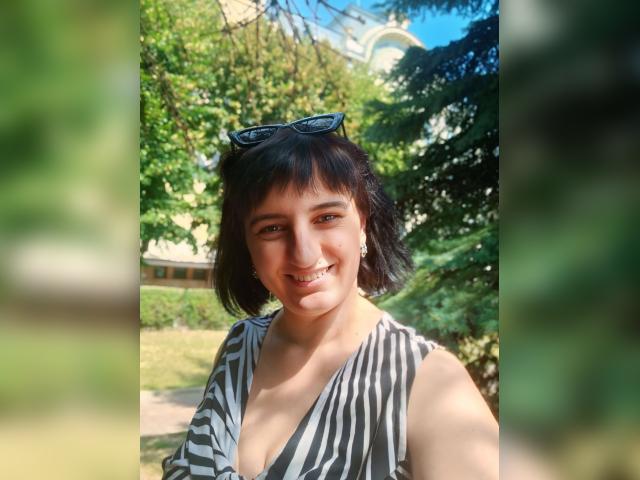 Adult chat with JoyfulBrunette: Conversation