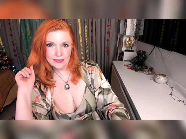 Welcome to cammodel profile for AlmazFireFoxOne: Leather