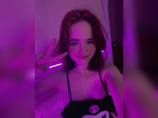 Welcome to cammodel profile for KittyY2K: Exhibition