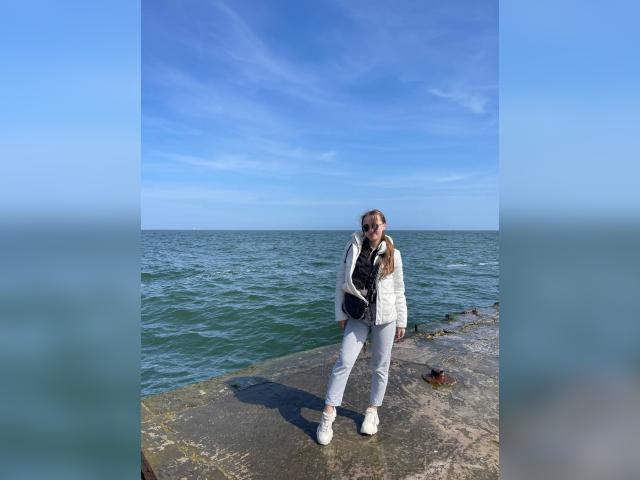 Adult chat with Malika: Lingerie & stockings