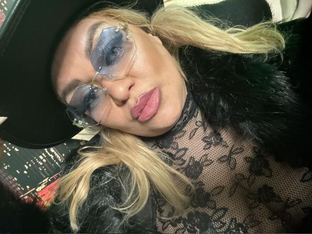 Why not cam2cam with MissTabitha: Strip-tease