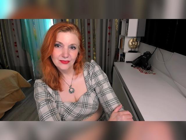 Welcome to cammodel profile for AlmazFireFoxOne: Leather