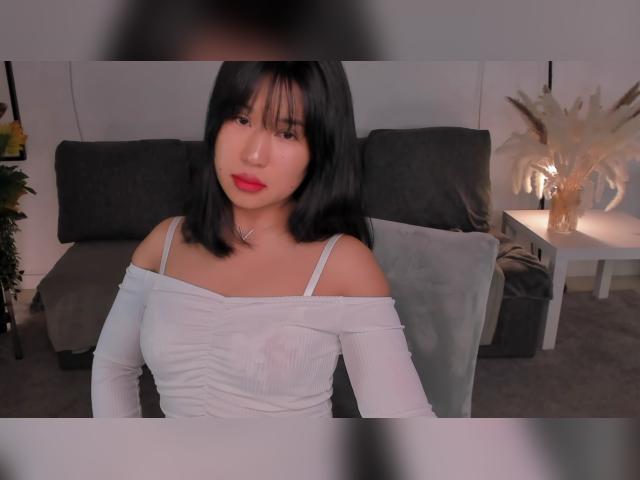 Welcome to cammodel profile for erikawu: Legs, feet & shoes