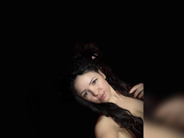 Adult chat with Mollybrunett: Nails