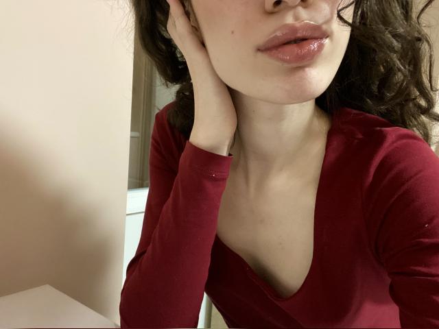 Find your cam match with CristalLady: Music