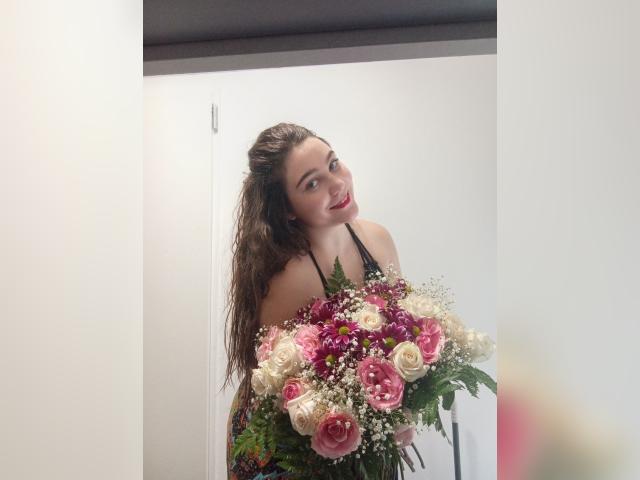 Connect with webcam model Jeniya: Penetration