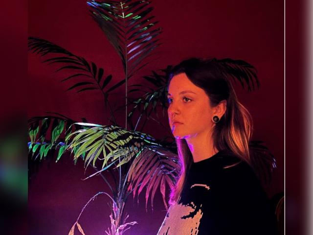 Welcome to cammodel profile for KityAction: Smoking