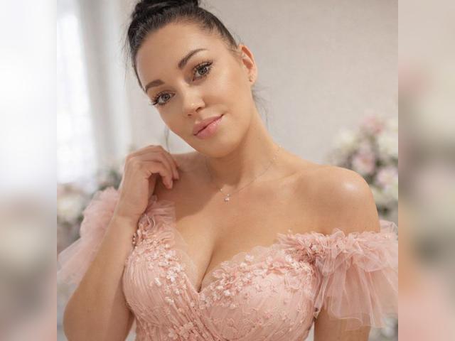 Welcome to cammodel profile for HotChoco: Outdoor Activities