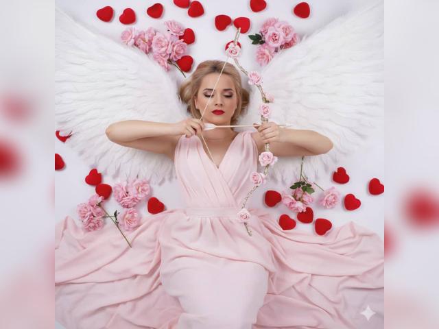 Why not cam2cam with lollyjull: Kissing