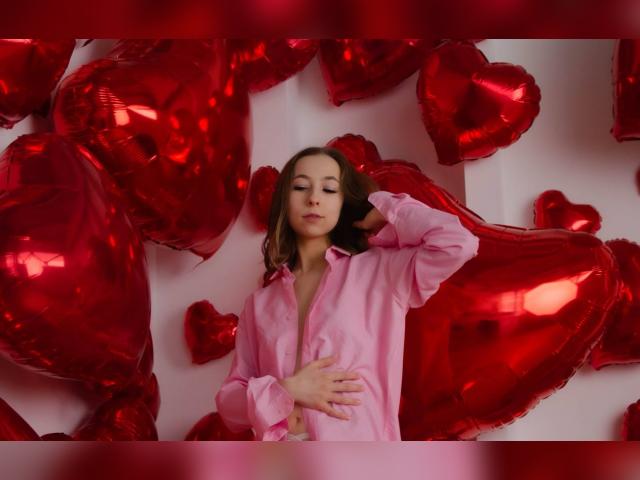 Why not cam2cam with Luna21