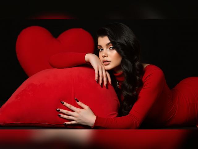 Adult chat with MileyRood: Piercings & tattoos