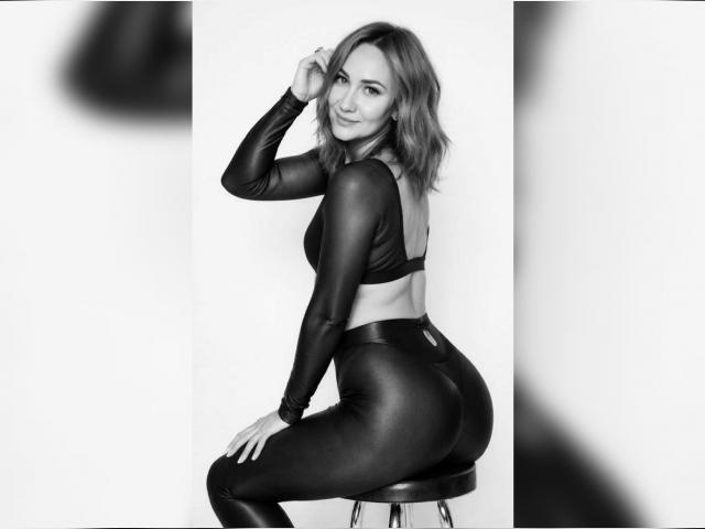 Adult chat with Tattie