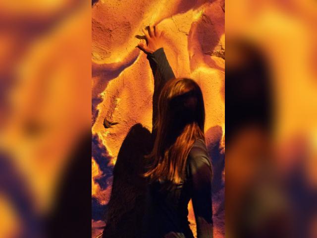 Welcome to cammodel profile for FunnyFoxy999: Latex & rubber