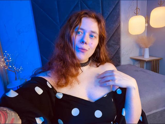 Why not cam2cam with SophiePure: Leather