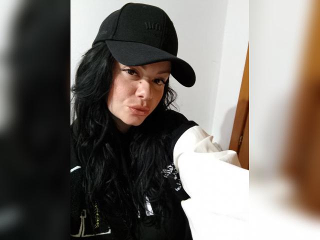 Welcome to cammodel profile for AngeAngel