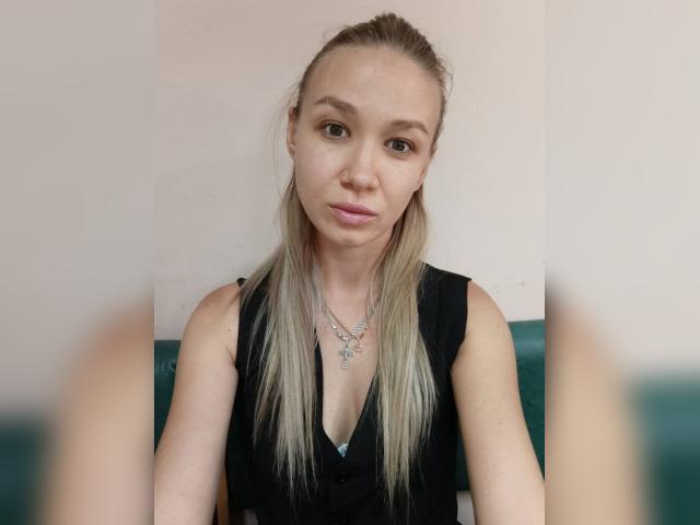 Adult chat with VeryCuteGirl