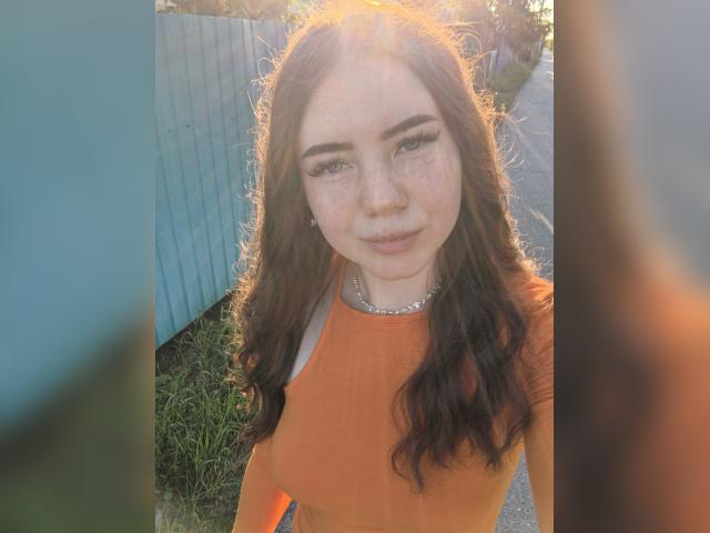 Why not cam2cam with Kendra: Nails